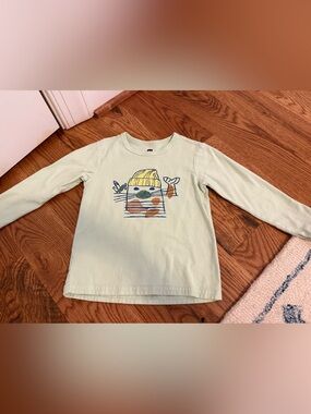 Tea Collection Long Sleeve Tshirt Seal with Yellow Hat Size 3T